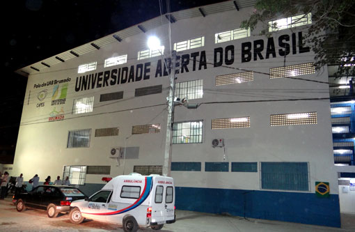 Uneb/UAB - Polo Brumado prorroga inscrições