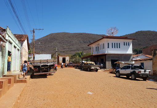 Brumado: governador anuncia licitação para obra de abastecimento de água que beneficiará Ubiraçaba, Lagoa de São João e Samambaia