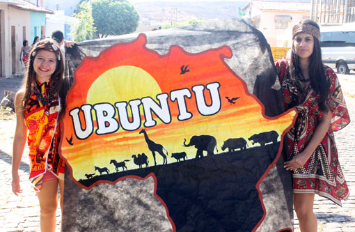 Equipe Ubuntu vence a gincana do Centro Educacional Monteiro Lobato