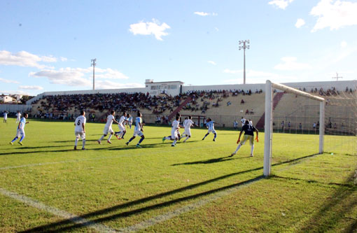 Umburanas goleia Santos por 8x0 e se classifica para a final do Campeonato Brumadense de Futebol