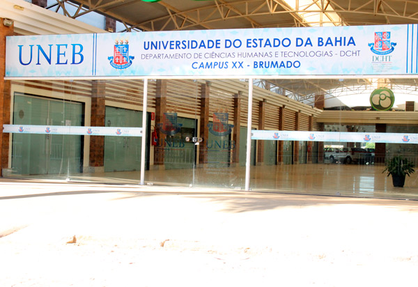 UNEB divulga lista de aprovados e boletim de desempenho