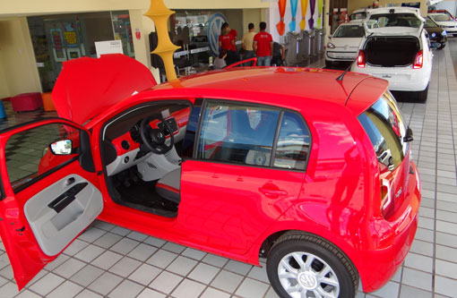 up! Comemora seu primeiro ano desde o lançamento, com vendas recorde em janeiro