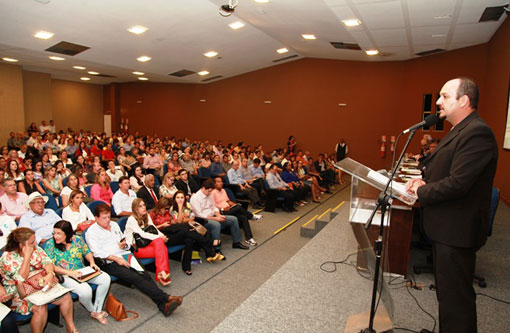 Para garantir repasses já pactuados no SUS, prefeitos baianos podem processar União