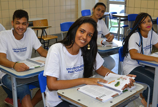 Divulgado lista de contemplados para o cursinho Universidade para Todos