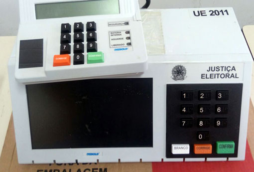 Eleitor que faltou o primeiro turno deve justificar até quinta (01/12)