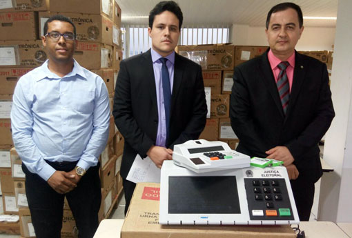 Eleições 2016: carga e conferência por amostragem e lacração das urnas eletrônicas foram realizadas em Brumado