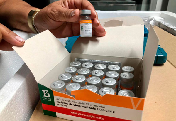 Secretário de Saúde da Bahia propõe mudança no critério de distribuição da vacina contra a Covid-19 para os municípios