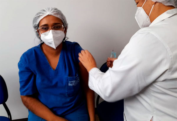 203 brumadenses já tomaram a primeira dose da vacina contra Covid-19