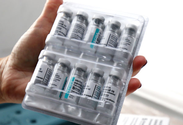 Bahia recebe 491.250 doses de imunizantes contra Covid-19 para segunda aplicação