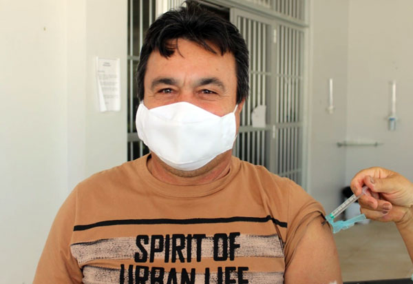 Guanambi vacina trabalhadores da imprensa