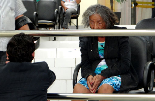 Vereadores brumadenses buscam solução para ajudar Valdira