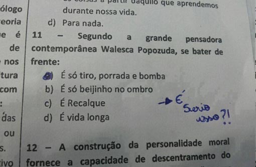 Valesca Popozuda é chamada de grande pensadora em prova de escola pública