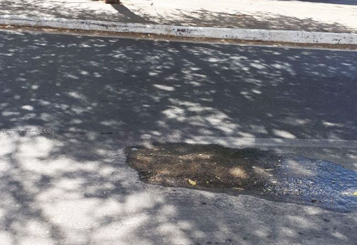 Brumado: comerciantes reclamam de vazamentos de água na Avenida Centenário 