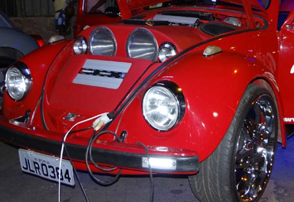 Detran alerta para autorização de veículos customizados