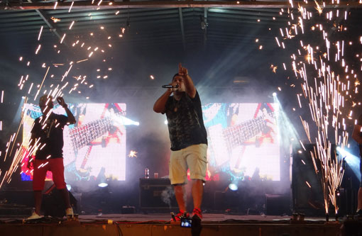 Verão Mix agitou Aracatu com Trio da Huanna e Gueto é Gueto