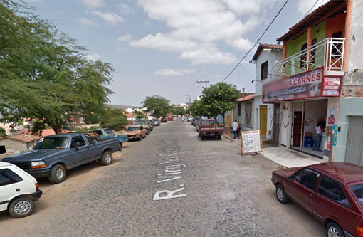 Brumado: Bandidos armados assaltam açougue próximo ao Mercado Municipal