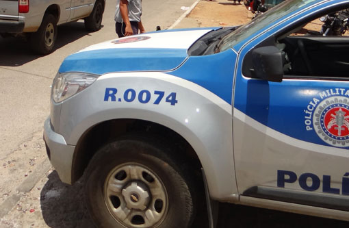 Brumado: Indivíduos furtam loja no centro, mas são detidos pela PM