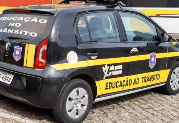 Brumado: motorista com Covid-19 descumpre isolamento é flagrado transportando passageiros