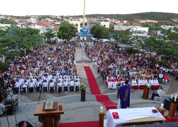 Vicariato Rainha da Paz celebrou o encerramento do Ano Vocacional em Brumado