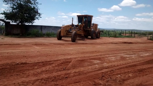 Prefeitura de Brumado intensifica obras de recuperação das estradas vicinais do município