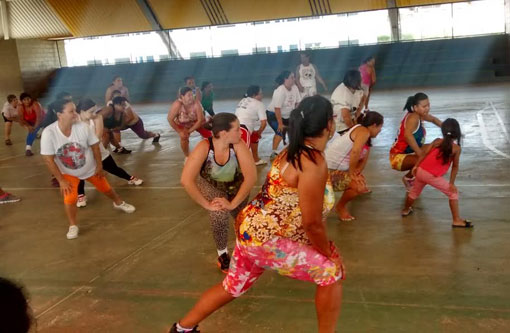 Brumado: Projeto 'Vida Saudável'  transformando e conscientizando os moradores dos Bairros Urbis II e Irmã Dulce
