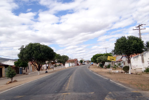 Brumado: imóvel é invadido e mulher suspeita de conhecido da família