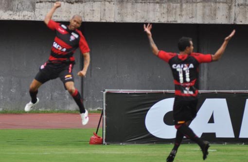 Brasileiro: Bahia vence a primeira; Vitória fica no empate
