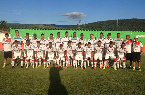 Time do Vitória Sub-17 campeão da Copa do Brasil 2015 jogará em Brumado neste domingo (06)