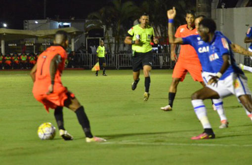 Derrotado no Barradão nesta quarta (6), Vitória precisa vencer o jogo de volta para avançar às oitavas da Copa do Brasil
