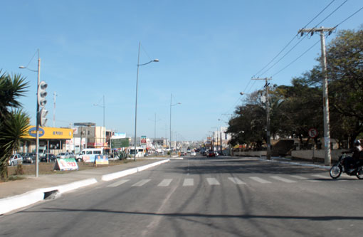 Conquista: Mulher flagra marido com outro homem e chama a polícia