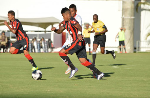 Vitória vence o Juazeirense e vai decidir o título estadual em dois BA-VIs 