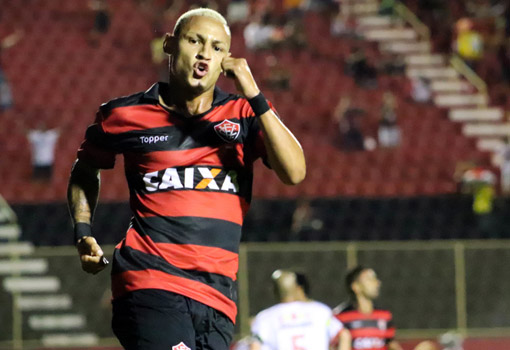 No Barradão, Vitória fica no 2 a 2 com a Juazeirense na largada do estadual