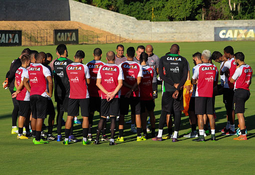 Vitória se reapresenta para a temporada 2018
