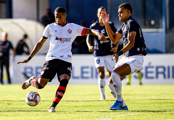 Vitória empata em Belém e ainda busca primeira vitória no Brasileiro
