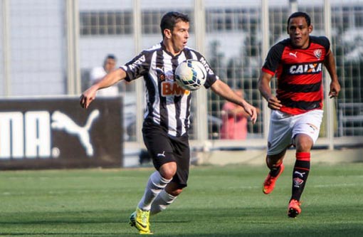 Campeonato Brasileiro: Vitória perde para Atlético-MG e continua no Z4