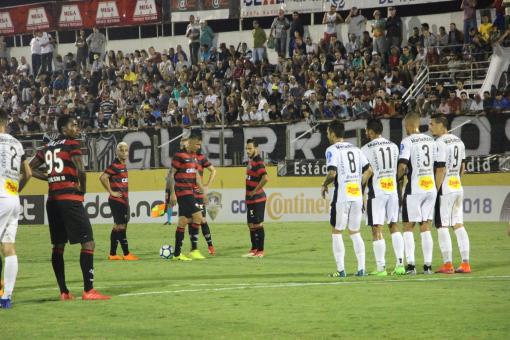 Vitória perde jogo de ida para o Bragantino pela terceira fase da Copa do Brasil