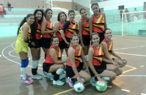 Brumado: Equipe de vôlei feminino participa da Copa Ceci em Barra do Choça