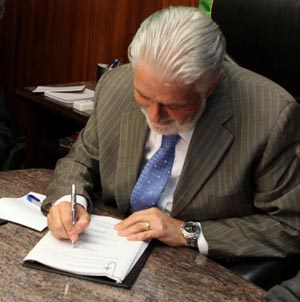 WAGNER SANCIONA LEI QUE BENEFICIA PROFESSORES