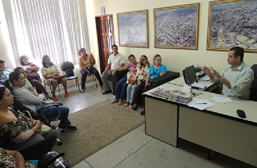 Falta de pagamento de salários de empresas terceirizadas do Estado continua e funcionários buscam apoio de vereador Weliton Lopes 