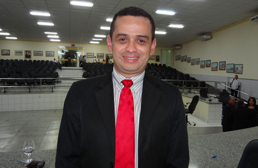 Brumado: Vereador Weliton Lopes faz emenda garantindo incentivos fiscais a empresas