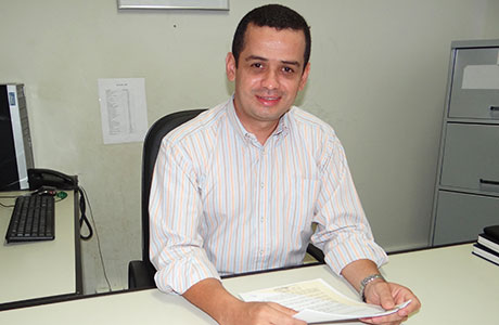 Brumado: Weliton apresenta requerimento contra empresas contratadas pelo Governo do Estado