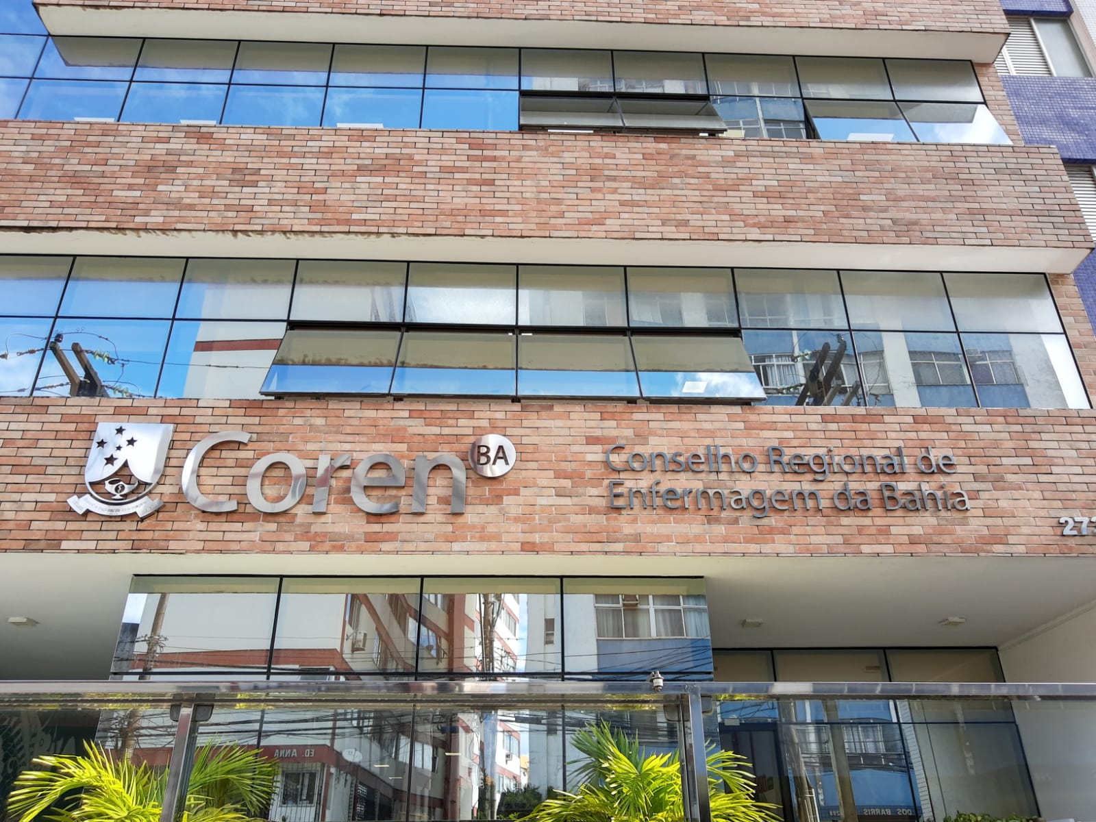 Conselhos de Enfermagem criticam liminar de Barroso que suspende lei do piso da enfermagem