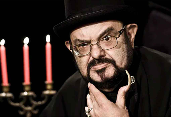 Morre José Mojica Marins, o Zé do Caixão, morre aos 83 anos