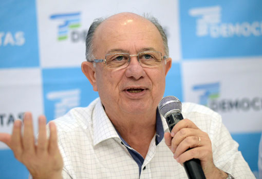 Zé Ronaldo: 'Com Rui Costa, a miséria cresceu no interior'