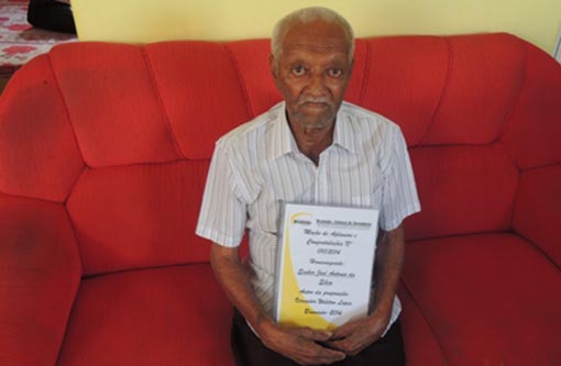 Moção de Aplauso de autoria do vereador Weliton Lopes homenageia Zé Silva - brumadense de coração  