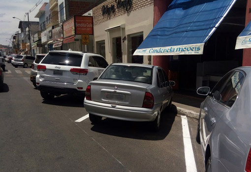 Brumado: Zona Azul está em fase de implantação no centro comercial 